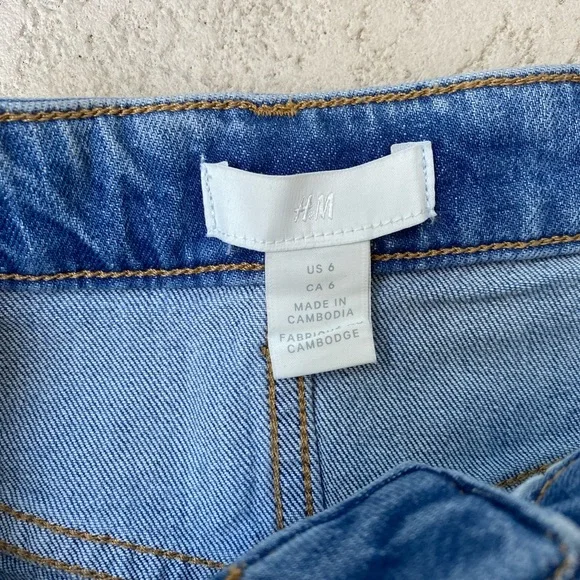 H&M | Light Jeans - Picture 4 of 7
